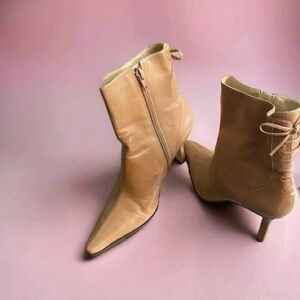 BRAND NEW LEATHER BOOTS